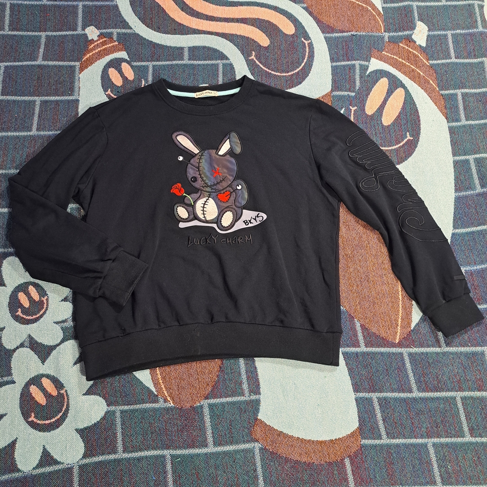 🌈 LUCKY CHARM PULL OVER SWEATER WITH BUNNY DESIGN-XL